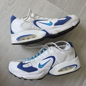Nike White and Blue Retro Style Sneakers